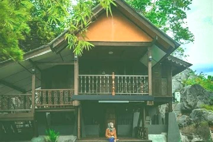 Mia, 33 — Escort in Kampung Oran, Malaysia