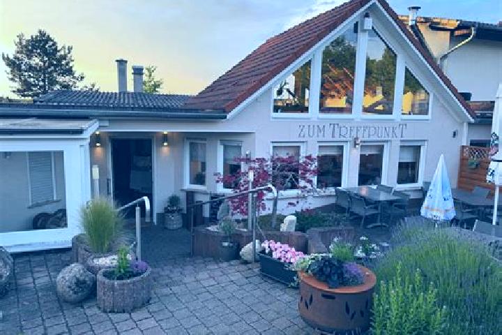 Mia, 33 — Escort in Mauchenheim, Germany