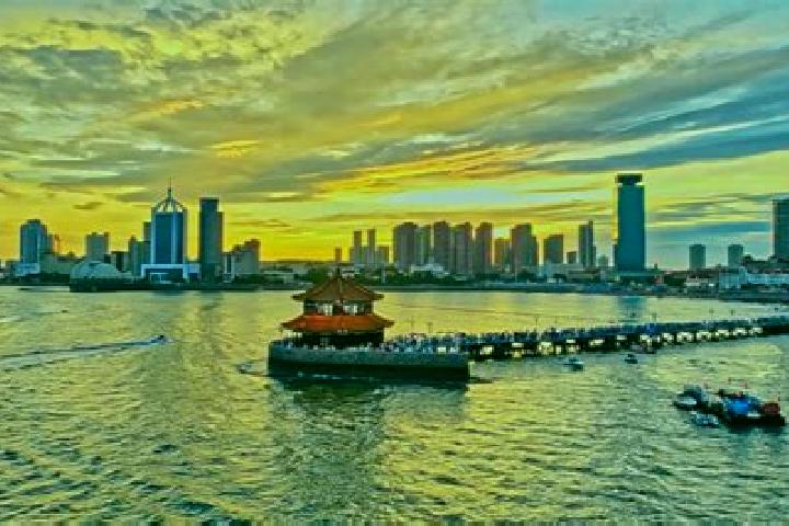 Mia, 33 — Escort in Qingdao, China