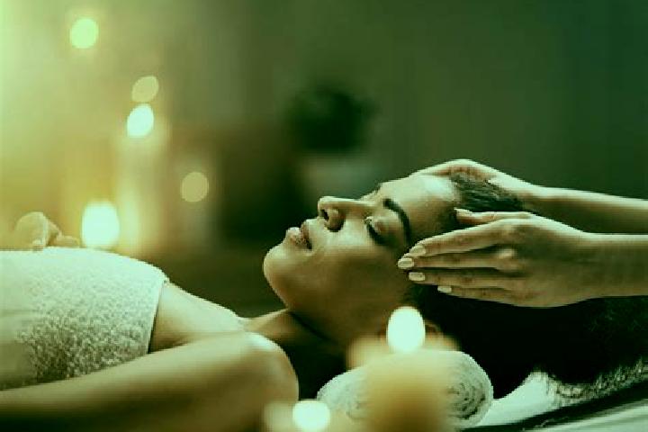 Mia, 34, a black grey-eyed mediterranean companion based in Hoffeld. Offering A-Level, Overnight, Erotic Massage, Party Girl. Available for incall and outcal...