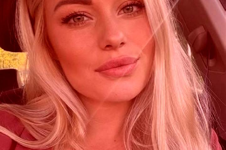 Mia, 34, a blonde hazel-eyed caucasian companion based in Hatfield Heath. Offering Fetish, CIM, Party Girl, Couples. Available for incall and outcall, overni...