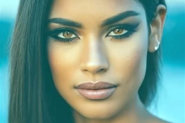Mia, 34, a red dark-eyed latina companion based in Makbon. Offering Girlfriend Experience, Erotic Massage, Domination. Available for incall and outcall, over...