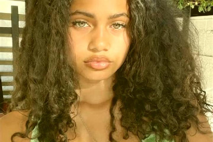 Mia, 34, a red green-eyed mixed companion based in Gravdal. Offering Tantra, Overnight. Available for incall and outcall, day and evening dates.