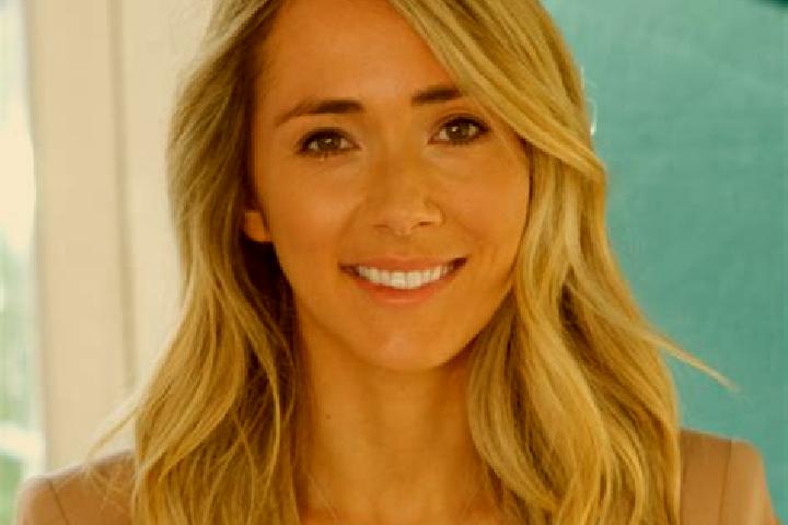 Mia, 34 — Escort in Alderson, United States