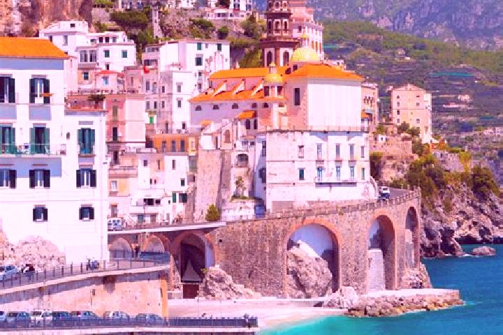 Mia, 34 — Escort in Caleppio, Italy