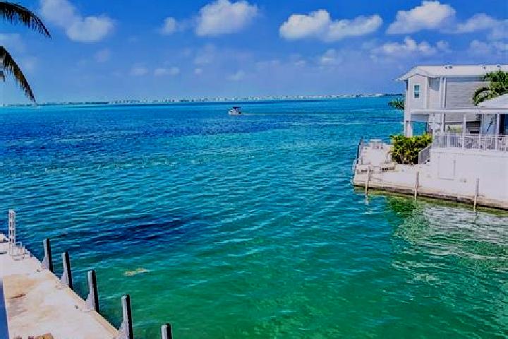 Mia, 34 — Escort in Cudjoe Key, United States