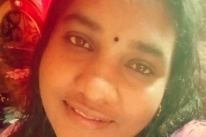 Mia, 34 — Escort in Pallikunnu, India