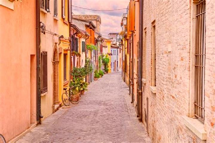Mia, 34 — Escort in San Giuliano Nuovo, Italy
