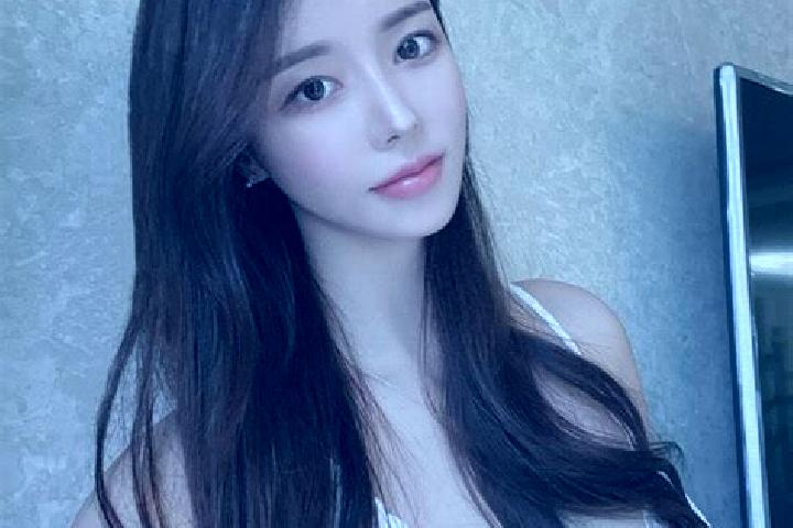 Mia, 34 — Escort in Yuduan, China