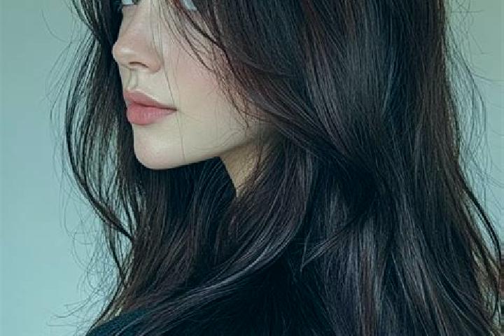 Mia, 35, a auburn brown-eyed caucasian companion based in Dayun. Offering Duos. Available for incall and outcall, day and evening dates.