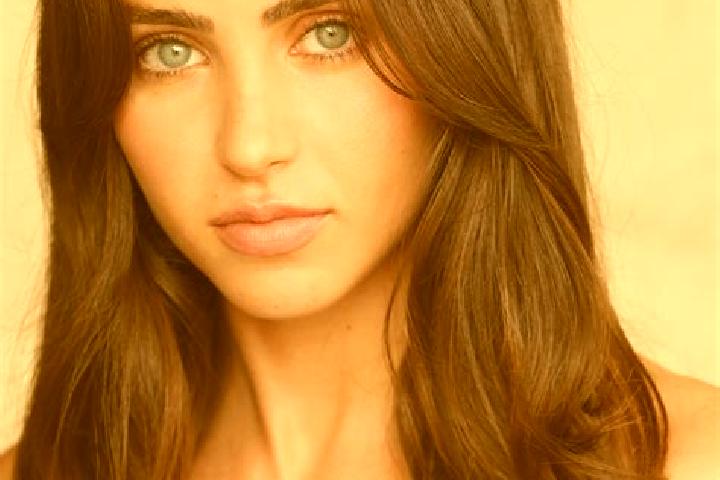 Mia, 35, a chestnut brown-eyed latina companion based in Green Isle. Offering Fetish, Massage, A-Level, BDSM. Available for incall and outcall, day and eveni...