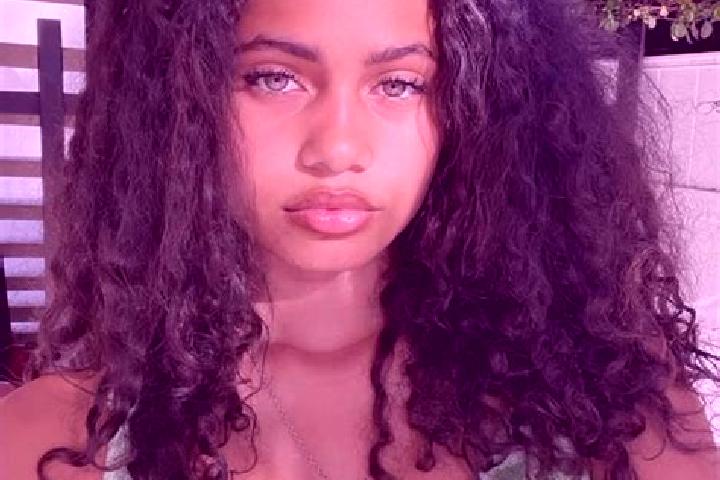 Mia, 35, a chestnut green-eyed mixed companion based in Terang. Offering Travel Companion, OWO, Deep French Kissing. Available for incall and outcall, day an...