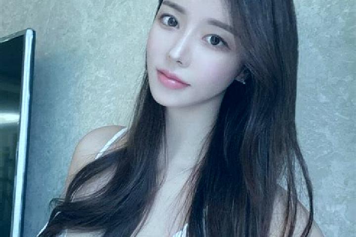 Mia, 35 — Escort in Houxiang, China