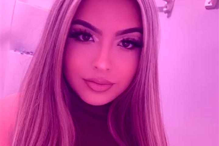 Mia, 36, a blonde brown-eyed latina companion based in Dyotrou. Offering Duos, 69, BDSM, Couples. Available for incall and outcall, overnight bookings availa...