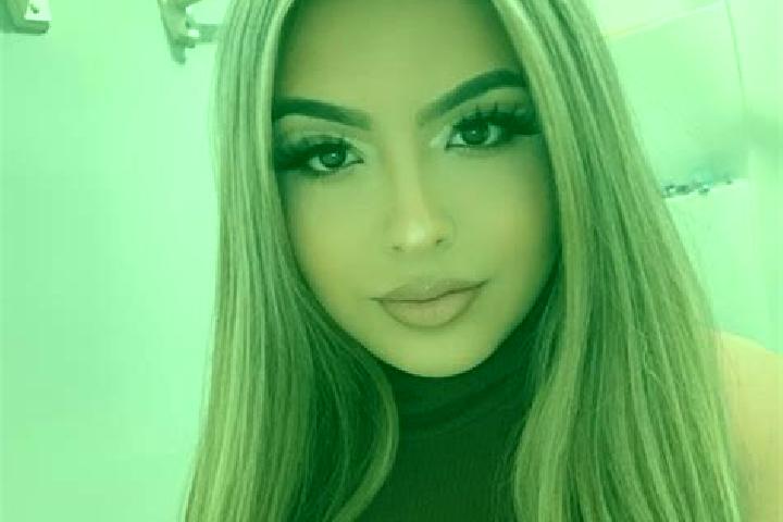 Mia, 36, a blonde brown-eyed latina companion based in Hoppstadten-Weiersbach. Offering A-Level, OWO, Erotic Massage, BDSM. Available for incall and outcall,...