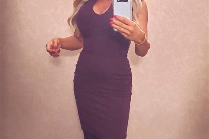 Mia, 36, a blonde grey-eyed latina companion based in Villalobon. Offering Striptease, Domination, Girlfriend Experience, Dinner Date. Available for incall a...