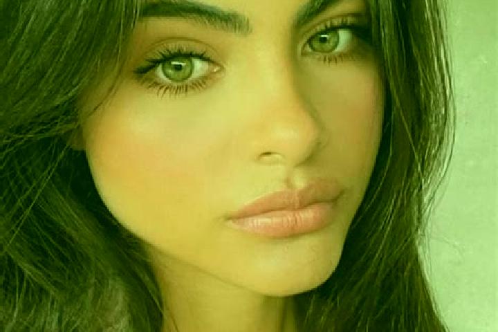 Mia, 36, a dark blonde green-eyed latina companion based in Loris. Offering Massage, Dinner Date, Party Girl, A-Level. Available for incall and outcall, over...