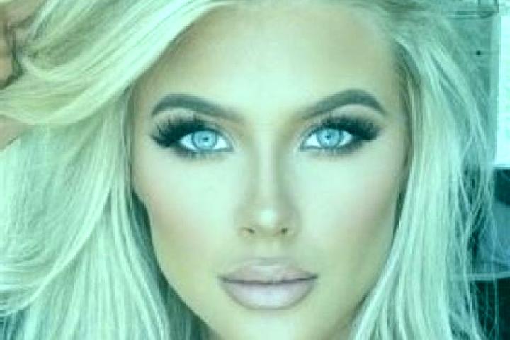 Mia, 36, a platinum blonde blue-eyed ebony companion based in Waddi. Offering Duos, Overnight. Available for incall and outcall, overnight bookings available.