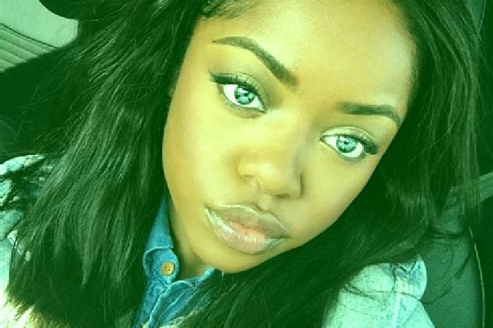 Mia, 36, a red blue-eyed ebony companion based in Dresano. Offering Striptease, Domination, 69. Available for incall and outcall, day and evening dates.