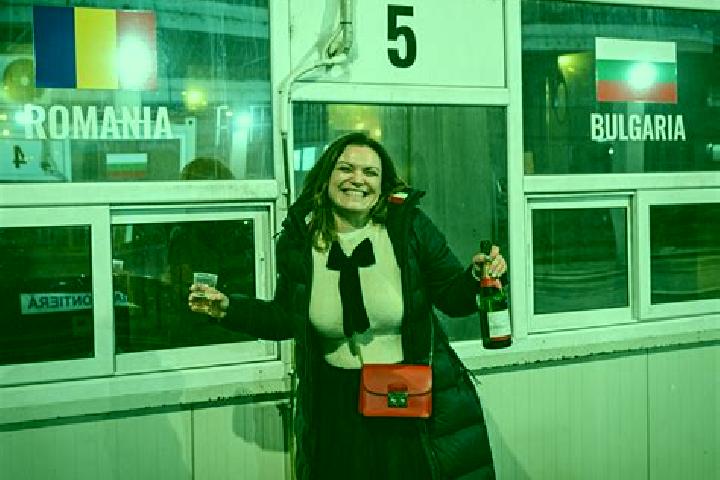 Mia, 36 — Escort in Boboiesti, Romania