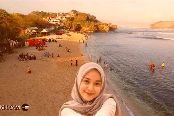 Mia, 36 — Escort in Gambuhan Kidul, Indonesia