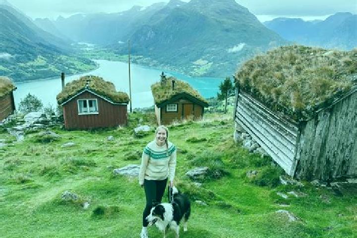 Mia, 36 — Escort in Isdalsto, Norway