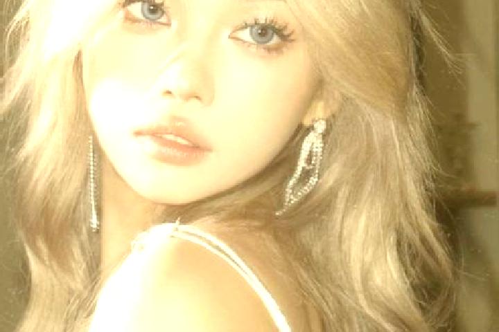Mia, 37, a blonde blue-eyed asian companion based in Neos Oropos. Offering Roleplay, Dinner Date, Massage, Girlfriend Experience. Available for incall and ou...