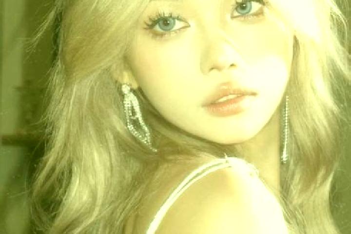 Mia, 37, a blonde grey-eyed asian companion based in Brassac. Offering BDSM, Prostate Massage, Duos, Striptease. Available for incall and outcall, day and ev...