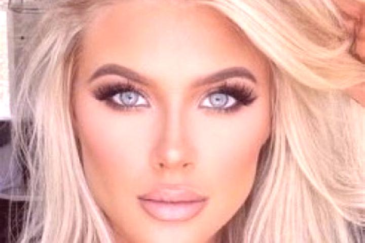 Mia, 37, a platinum blonde hazel-eyed mediterranean companion based in Dietikon / Oberdorf. Offering A-Level, BDSM, Fetish. Available for incall and outcall,...