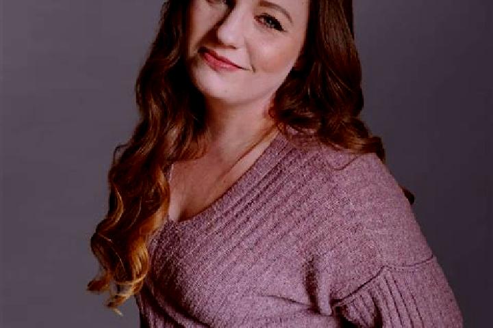 Mia, 37 — Escort in Henagar, United States