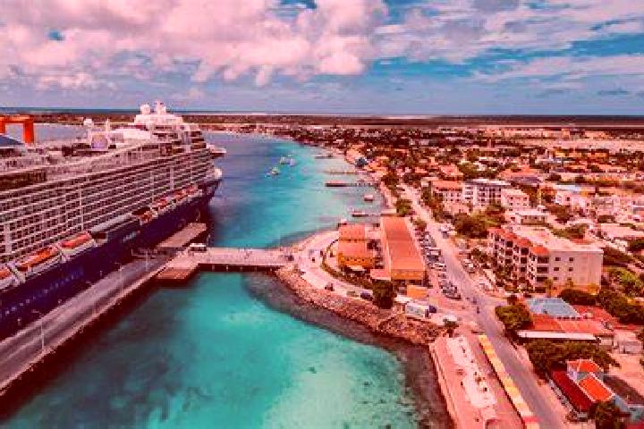Mia, 37 — Escort in Kralendijk, Bonaire