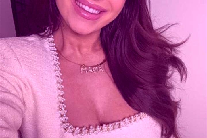 Mia, 37 — Escort in Upper Saint Clair, United States