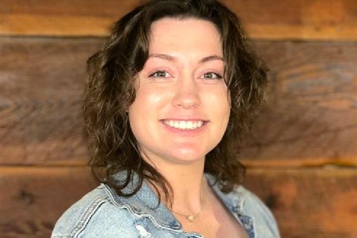 Mia, 38 — Escort in Camanche, United States