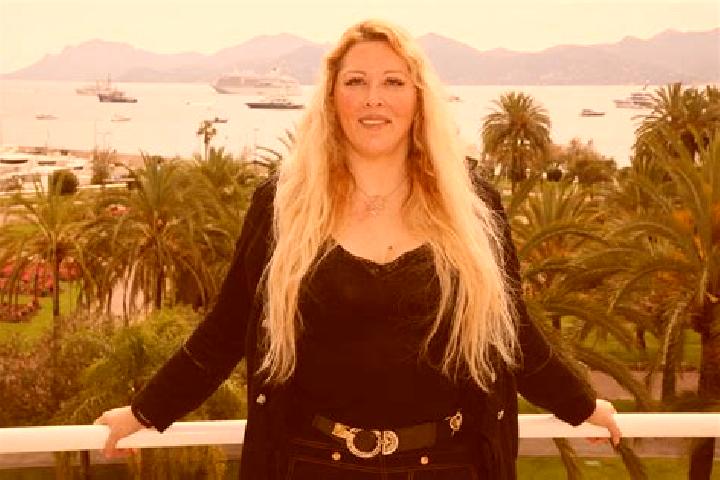 Mia, 38 — Escort in Domats, France