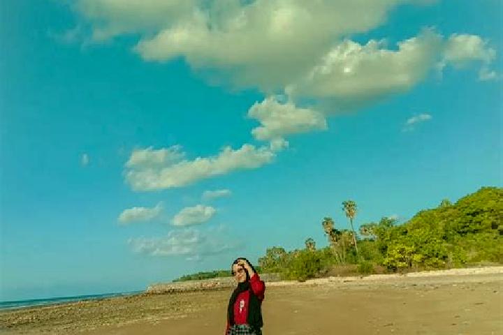 Mia, 38 — Escort in Laok, Indonesia