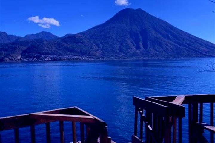 Mia, 38 — Escort in San Marcos La Laguna, Guatemala