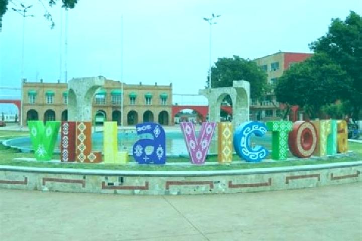 Mia, 38 — Escort in Villa Victoria, Mexico