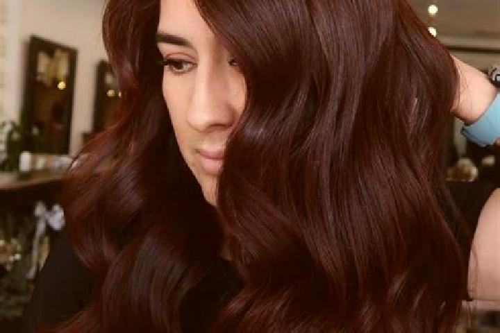 Mia, 39, a auburn dark-eyed middle eastern companion based in Kos. Offering 69, Striptease. Available for incall and outcall, day and evening dates.