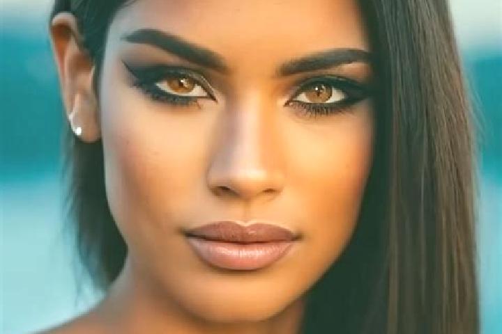 Mia, 39, a black brown-eyed latina companion based in Tega Cay. Offering OWO, CIM, BDSM, Striptease, Party Girl. Available for incall and outcall, day and ev...