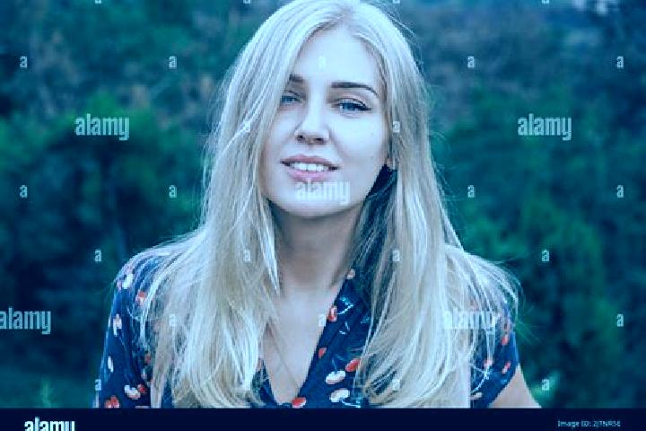 Mia, 39, a blonde blue-eyed middle eastern companion based in Correderos. Offering CIM, Erotic Massage, Overnight, Girlfriend Experience. Available for incal...