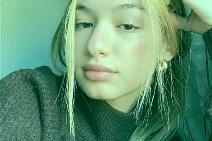Mia, 39, a blonde brown-eyed middle eastern companion based in Thangool. Offering Duos, Prostate Massage, Deep French Kissing. Available for incall and outca...