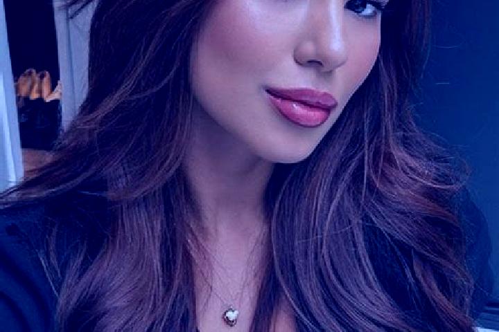 Mia, 39, a chestnut brown-eyed latina companion based in Gousi. Offering BDSM, Overnight, CIM, Striptease, Roleplay. Available for incall and outcall, day an...