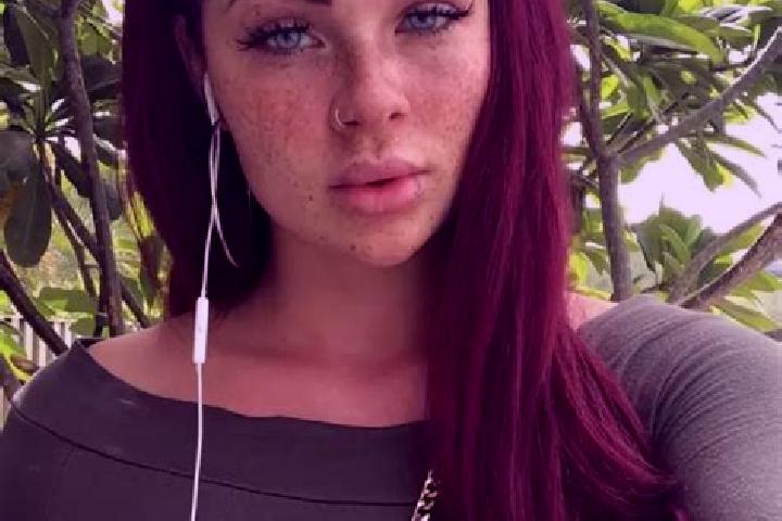 Mia, 39, a red brown-eyed slavic companion based in Sao Pedro da Cova. Offering Party Girl, BDSM, Fetish, Couples. Available for incall and outcall, day and ...
