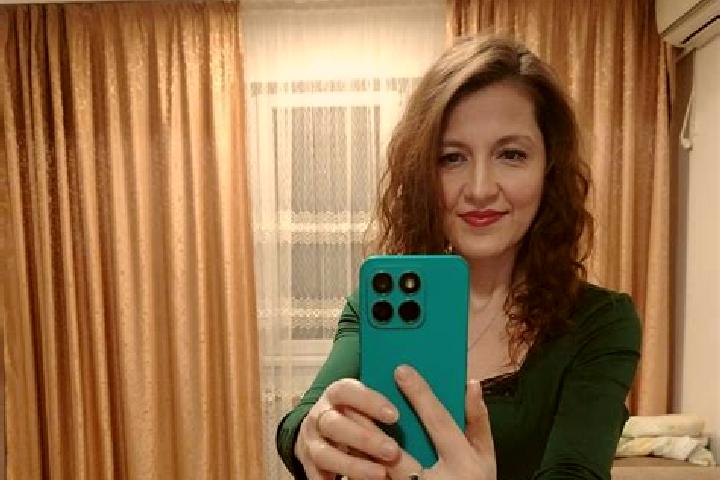 Mia, 39 — Escort in Cociu, Romania