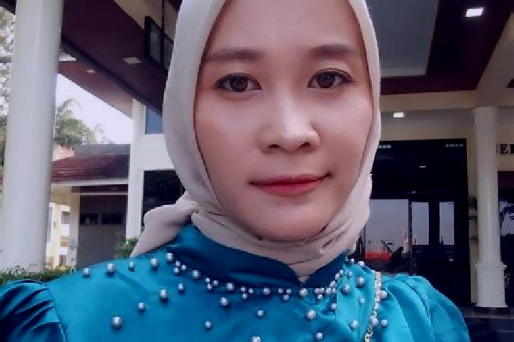 Mia, 39 — Escort in Deket Wetan, Indonesia