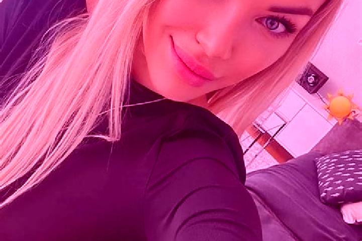Mia, 39 — Escort in Marsovice, Czech Republic