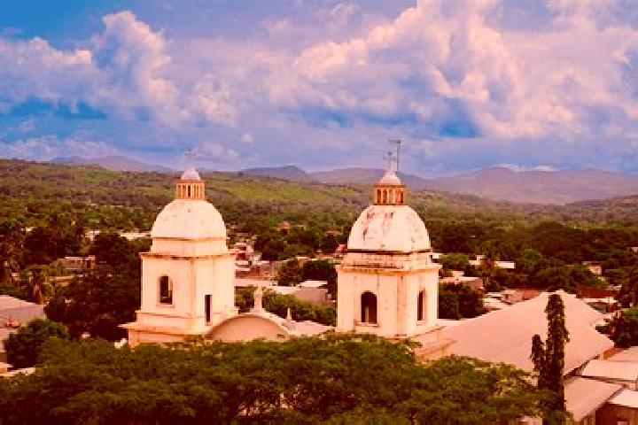 Mia, 39 — Escort in San Vicente, El Salvador
