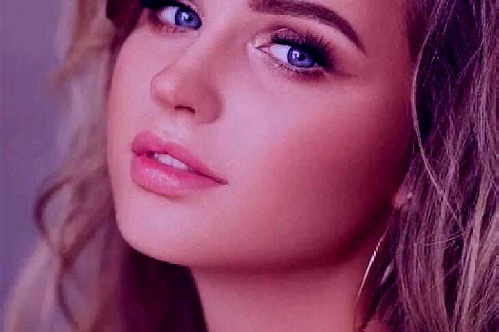 Mila, 20, a dark blonde blue-eyed caucasian companion based in Monterosso Almo. Offering OWO, Fetish, BDSM, Erotic Massage. Available for incall and outcall,...