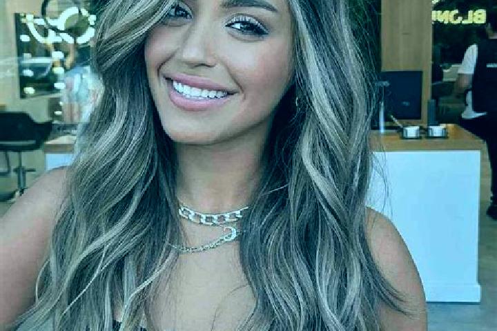 Mila, 20, a dark blonde dark-eyed mixed companion based in Zeddiani. Offering Dinner Date, CIM, Duos. Available for incall and outcall, day and evening dates.