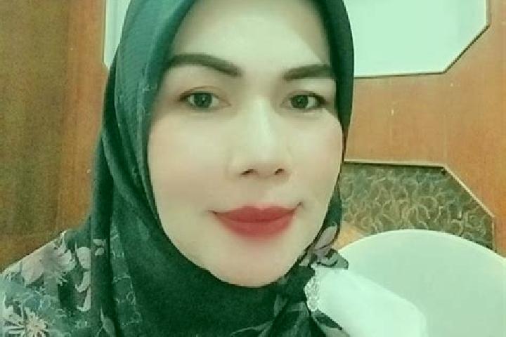 Mila, 20 — Escort in Bangko, Indonesia